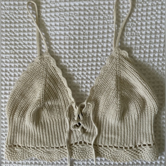 Kendall & Kylie Tank Top - Picture 2 of 7